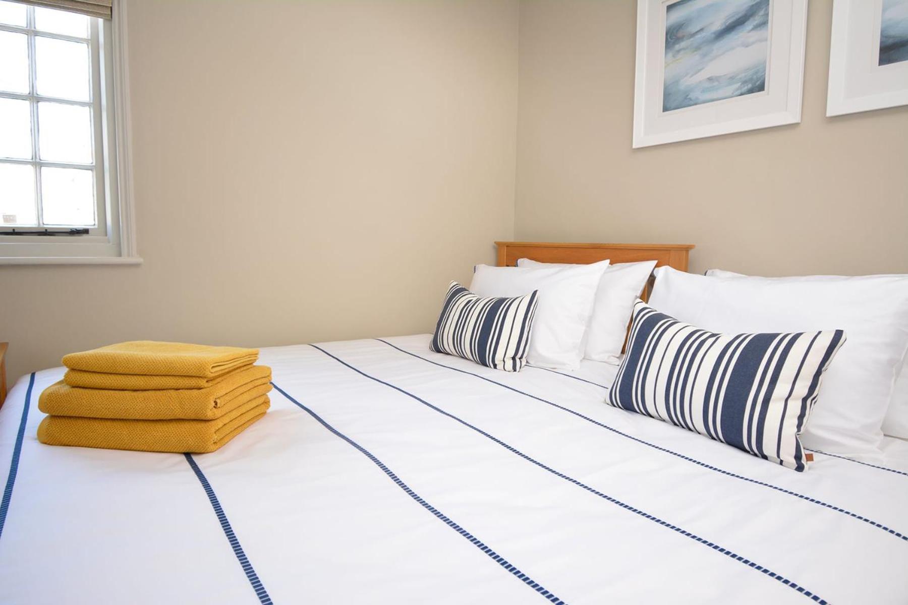 Bosun Cottage - Boutique Retreat On The Beach Deal Eksteriør bilde